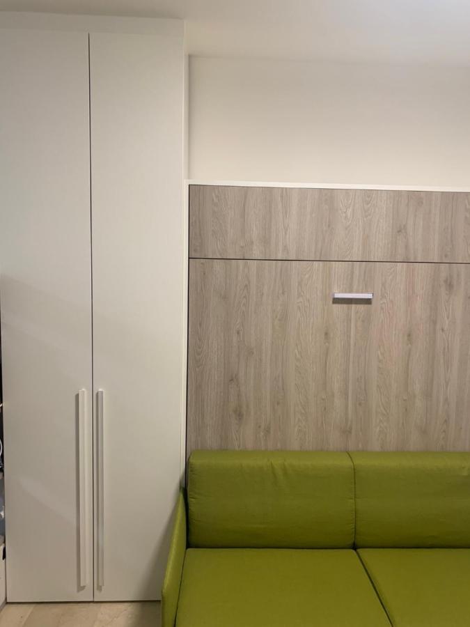 Ugo Bassi Lux Apartment Bologna Exterior photo